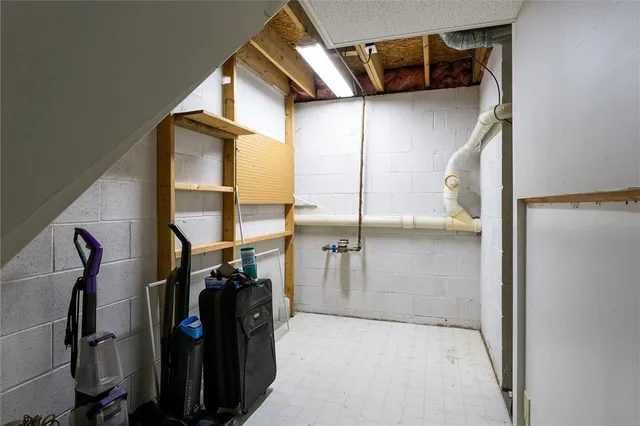 $209,900 | 200 Southwick Court, Henrietta, NY 14623