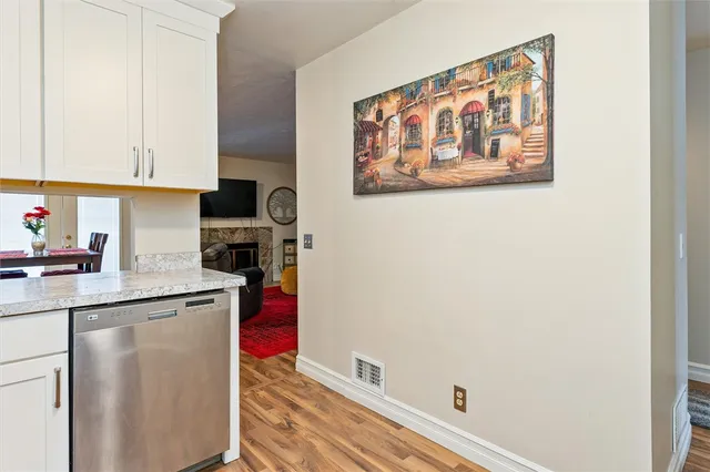 $209,900 | 200 Southwick Court, Henrietta, NY 14623