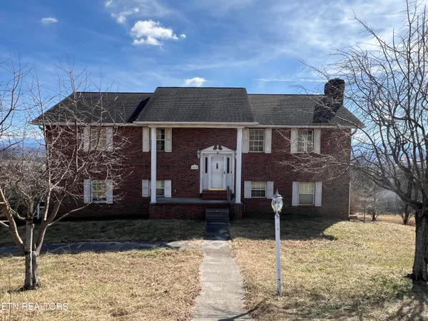 $349,900 | 1060 Hilltop Lane, Kodak, TN 37764