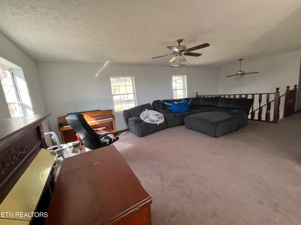 $349,900 | 1060 Hilltop Lane, Kodak, TN 37764