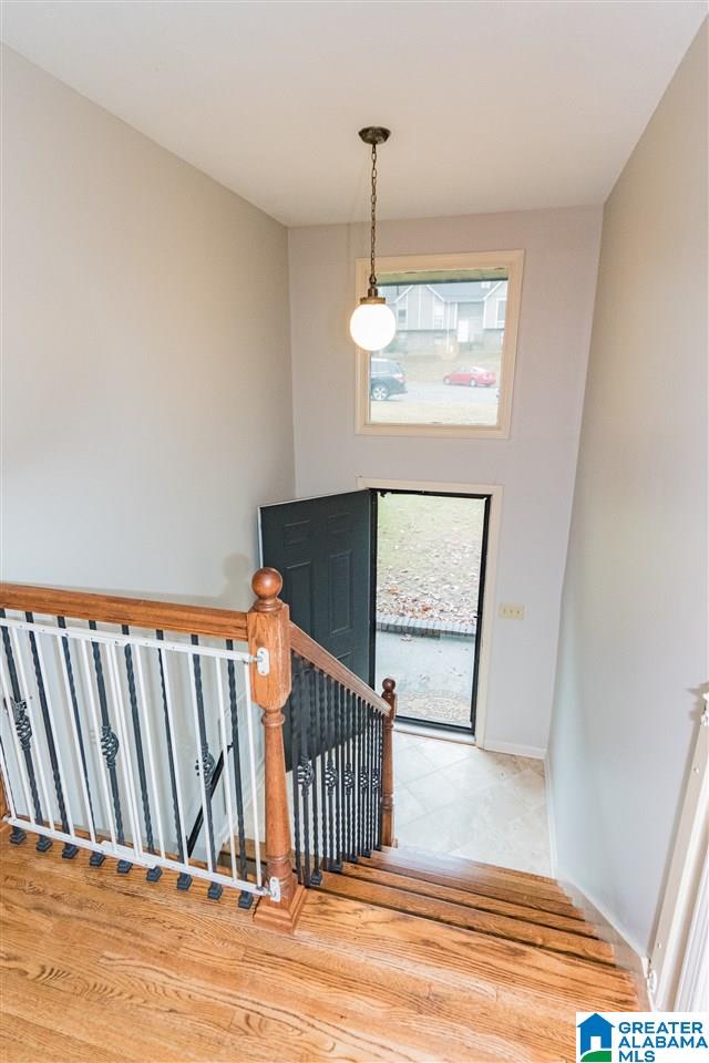 708 Colonial Drive Alabaster, AL 35007 - Photo 3 of 32 Gallery Image 3