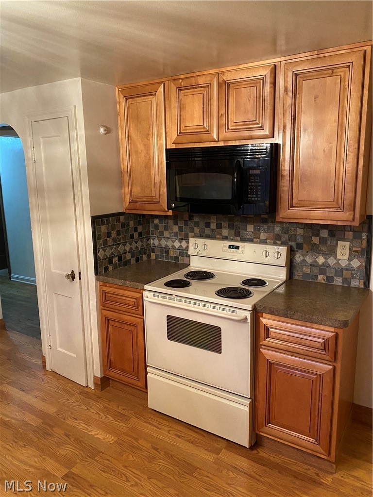 6345 Kungle Road Clinton, OH 44216 - Photo 3 of 21