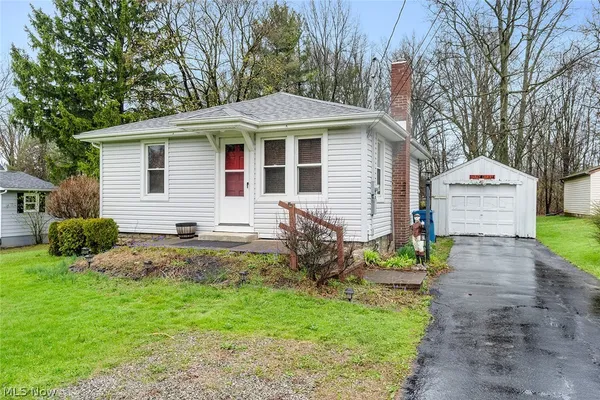 $79,750 | 644 Goist Lane, Girard, OH 44420