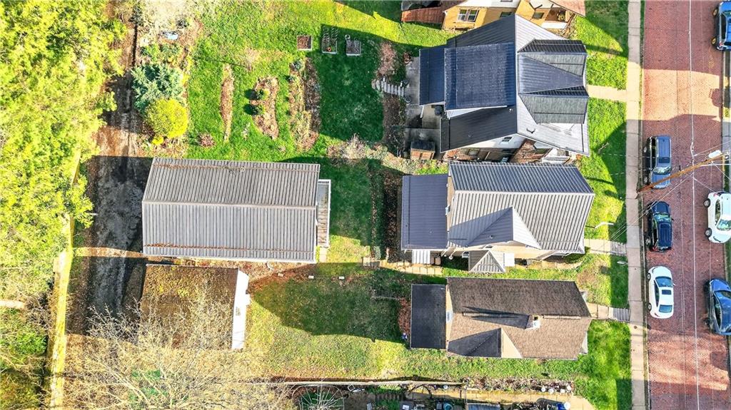554 North Elm Street Butler, PA 16001 - Photo 29 of 31 an aerial view of residential houses with outdoor space and street view