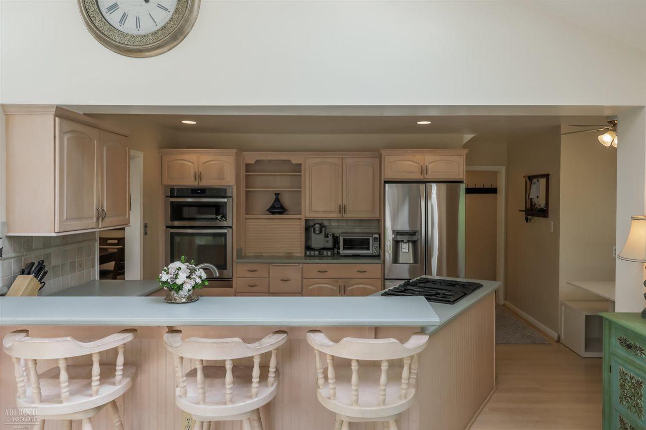 1059 Devonshire Road Grosse Pointe Park, MI 48230 - Photo 15 of 39
