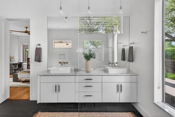 $2,500,000 | 1605 Chelsea Lane, Unit 1, Austin, TX 78704