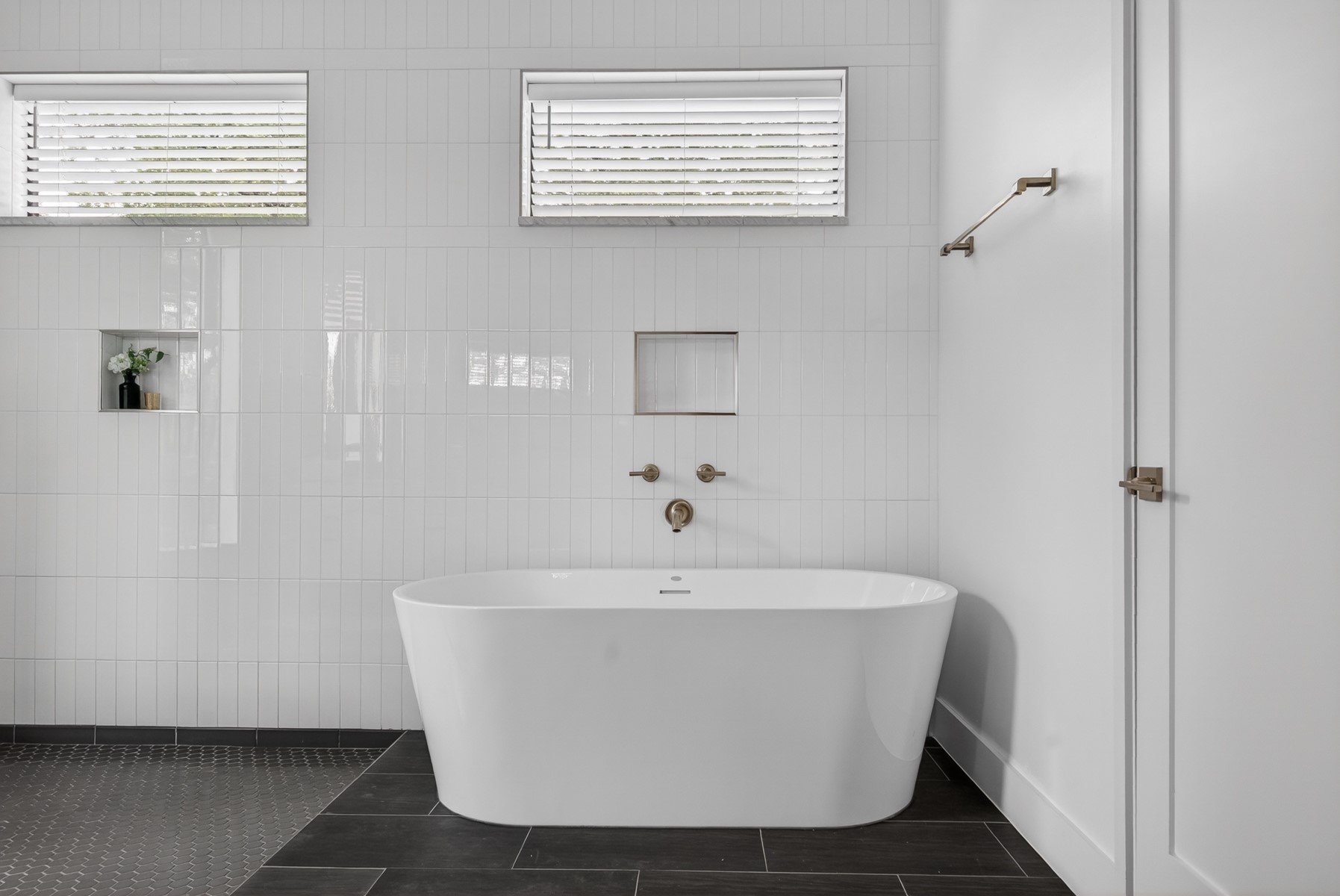 1605 Chelsea Lane, Unit 1 Austin, TX 78704 - Photo 21 of 39 a white bath tub sitting in a bathroom