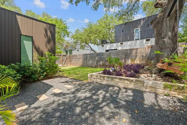 $2,500,000 | 1605 Chelsea Lane, Unit 1, Austin, TX 78704