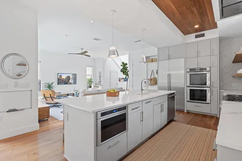 $2,750,000 | 1605 Chelsea Lane, Unit 1, Austin, TX 78704