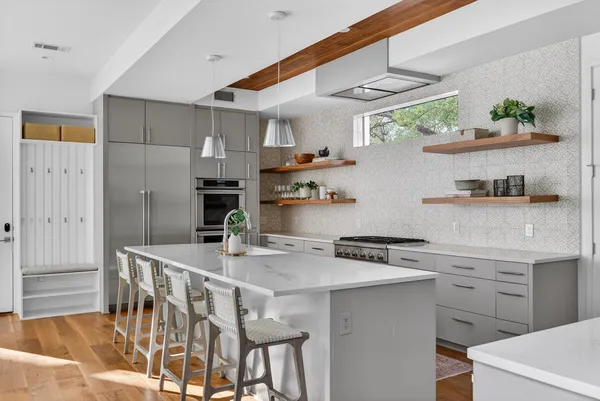 $2,500,000 | 1605 Chelsea Lane, Unit 1, Austin, TX 78704