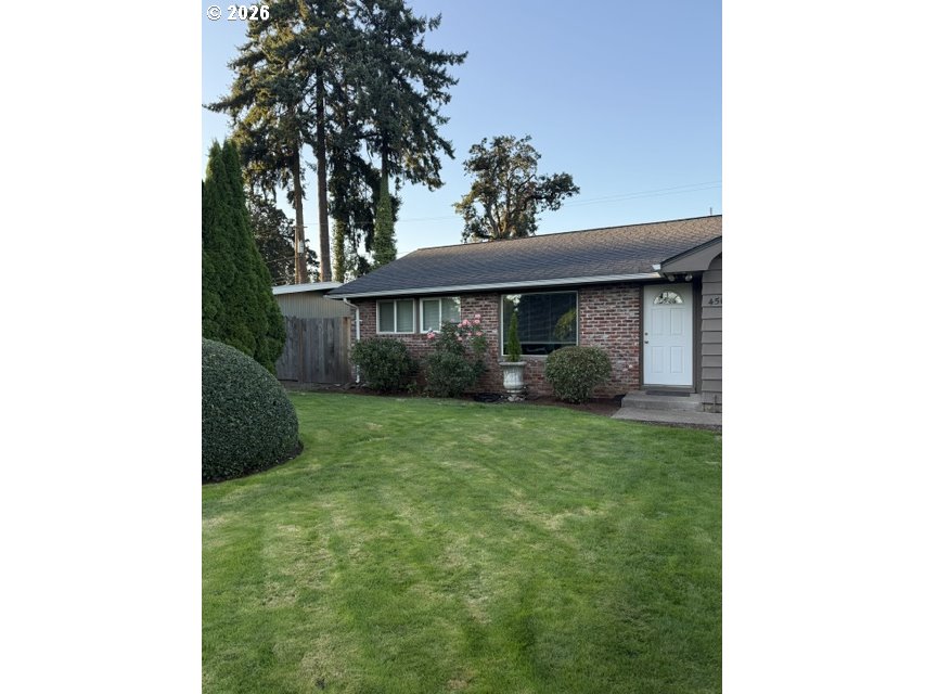 450 Cardinal Way Springfield, OR 97477 - Photo 2 of 15