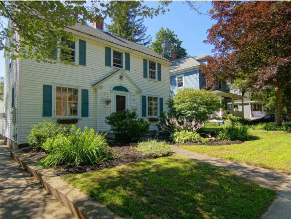 782 Middle Road Portsmouth, NH 03801 - Photo 1 of 32 Gallery Image 1