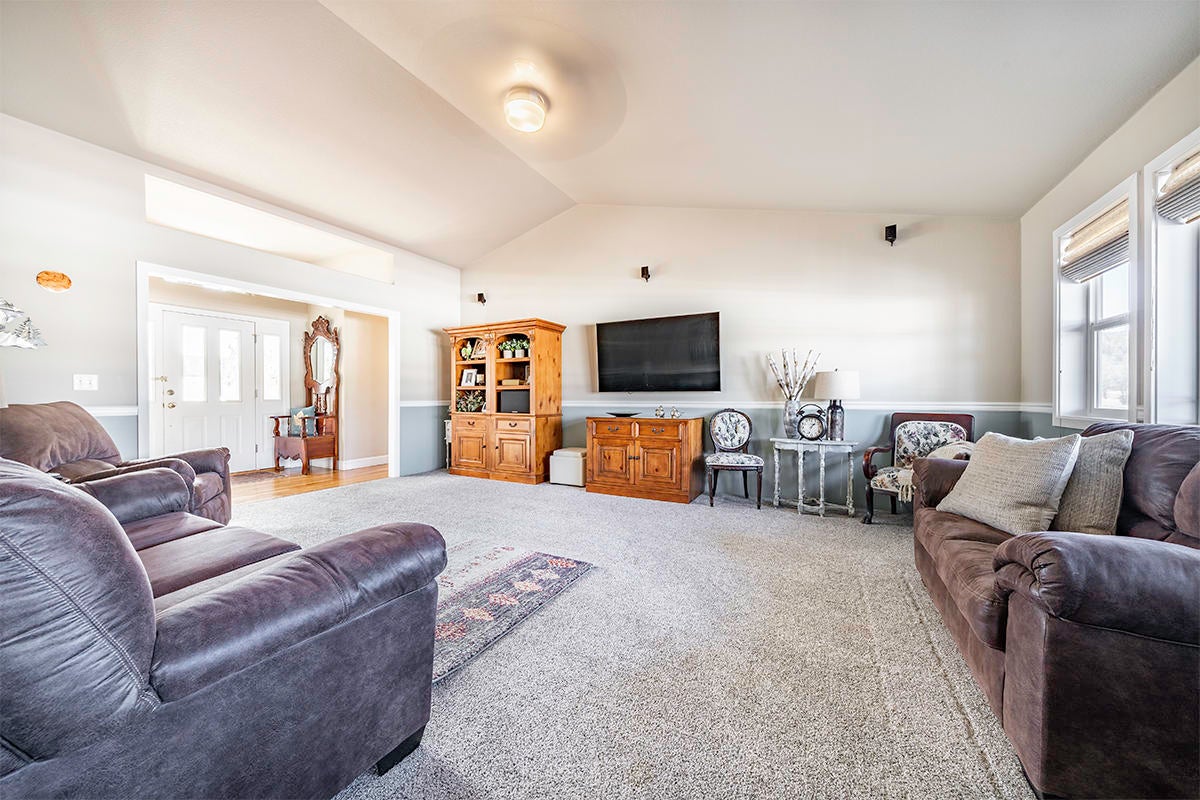 6400 Dodge Road White City, OR 97503 - Photo 13 of 42 DSC04140-HDR