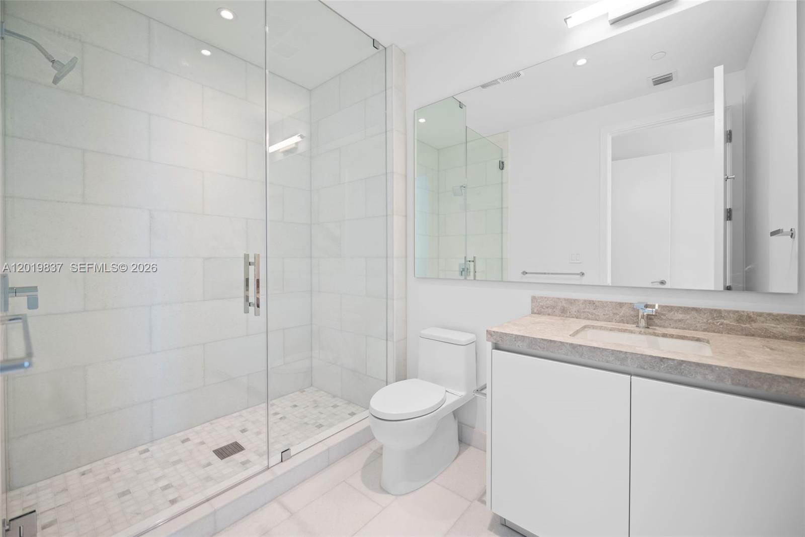 175 Southeast 25th Road, Unit 801 Miami, FL 33129 - Photo 18 of 37