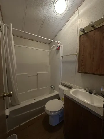 $22,900 | 14 Manor Circle, Mount Carroll, IL 61053