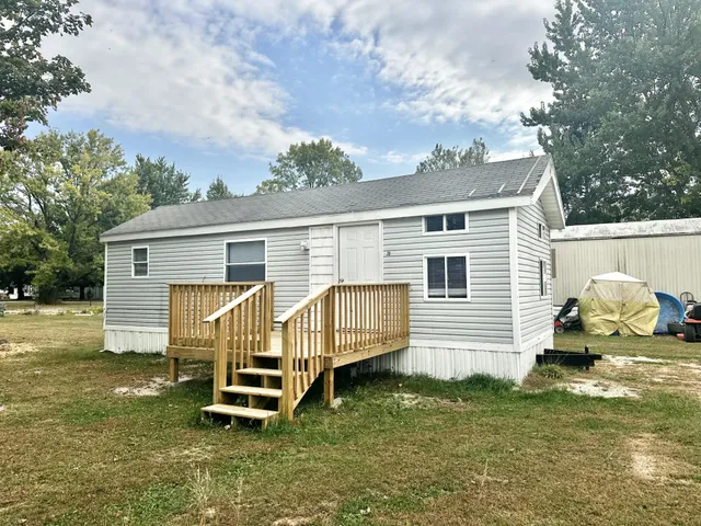 $22,900 | 14 Manor Circle, Mount Carroll, IL 61053