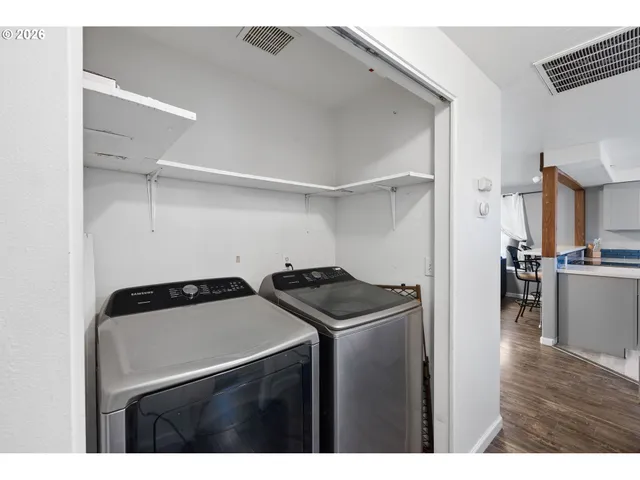 $379,900 | 3153 30th Court, Albany, OR 97322