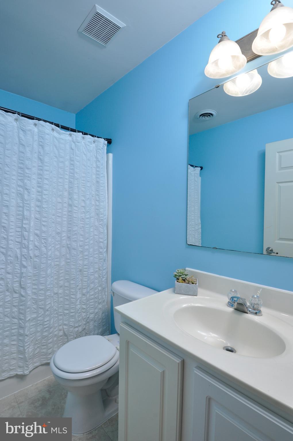 14333 Poplar Neck Road King George, VA 22485 - Photo 20 of 30 Second level bathroom