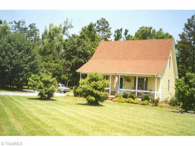 3609 Fieldview Road Pleasant Garden, NC 27313 - Photo 1 of 8 Exterior Front. Located in a great starter neighborhood in Pleasant Garden, this cute farmhouse is ready for new owners.
