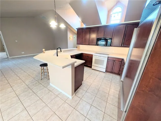 $275,000 | 2661 Nebraska Road, La Harpe, KS 66751