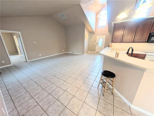 $275,000 | 2661 Nebraska Road, La Harpe, KS 66751