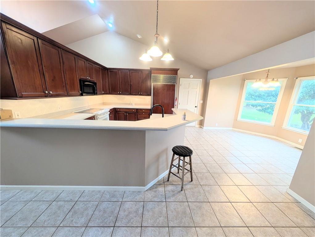 2661 Nebraska Road La Harpe, KS 66751 - Photo 2 of 38