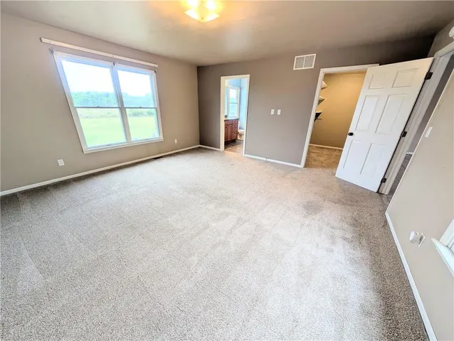 $275,000 | 2661 Nebraska Road, La Harpe, KS 66751