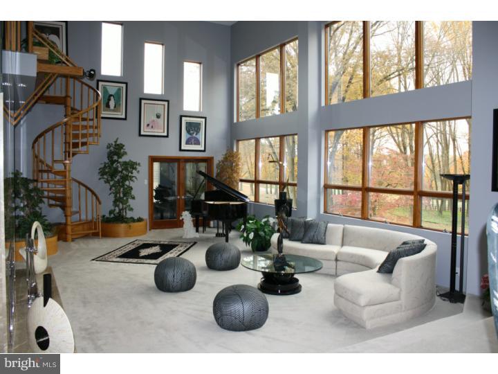 1090 Media Line Road Newtown Square, PA 19073 - Photo 22 of 24 Living Room
