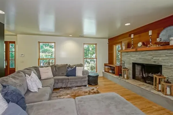 $895,000 | 78656 Turnpike Road, Folsom, LA 70437