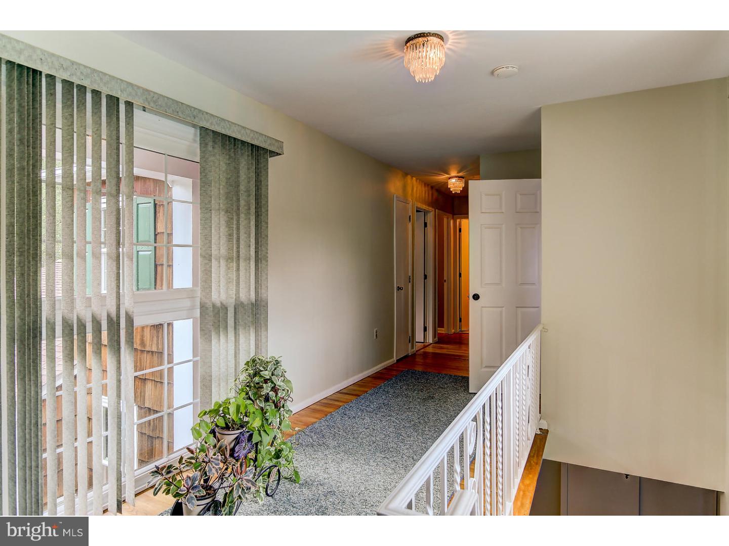 11 Fieldston Road Princeton, NJ 08540 - Photo 13 of 23 Hallway