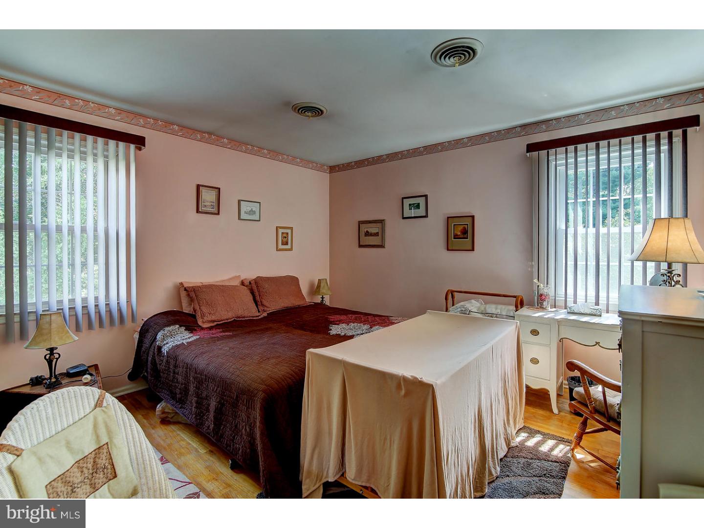 11 Fieldston Road Princeton, NJ 08540 - Photo 20 of 23 Bedroom 4