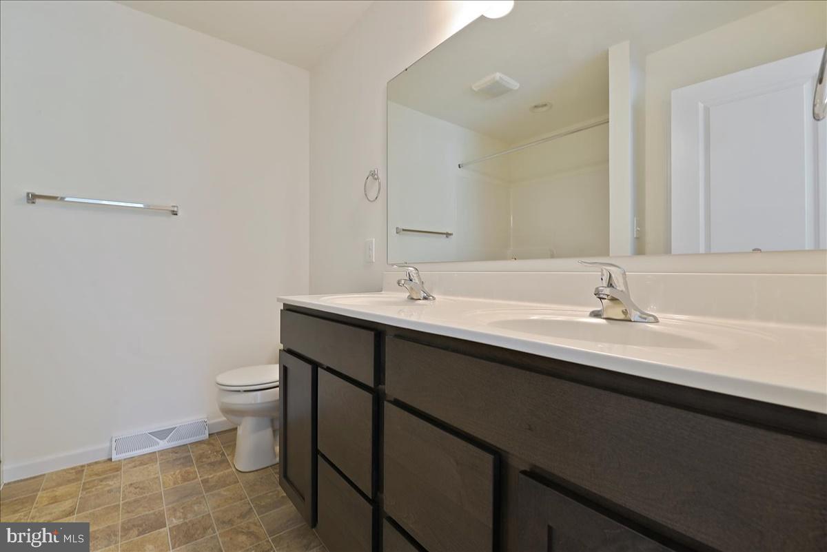 60 Fox Run Road Hanover, PA 17331 - Photo 12 of 16
