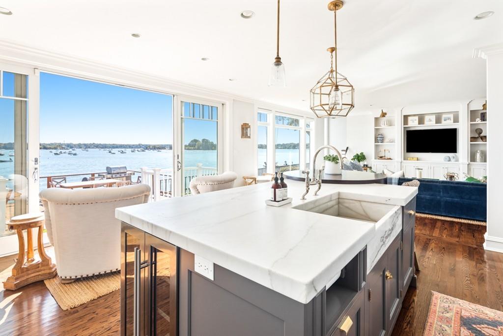 199 Downer Avenue Hingham, MA 02043 - Photo 7 of 15