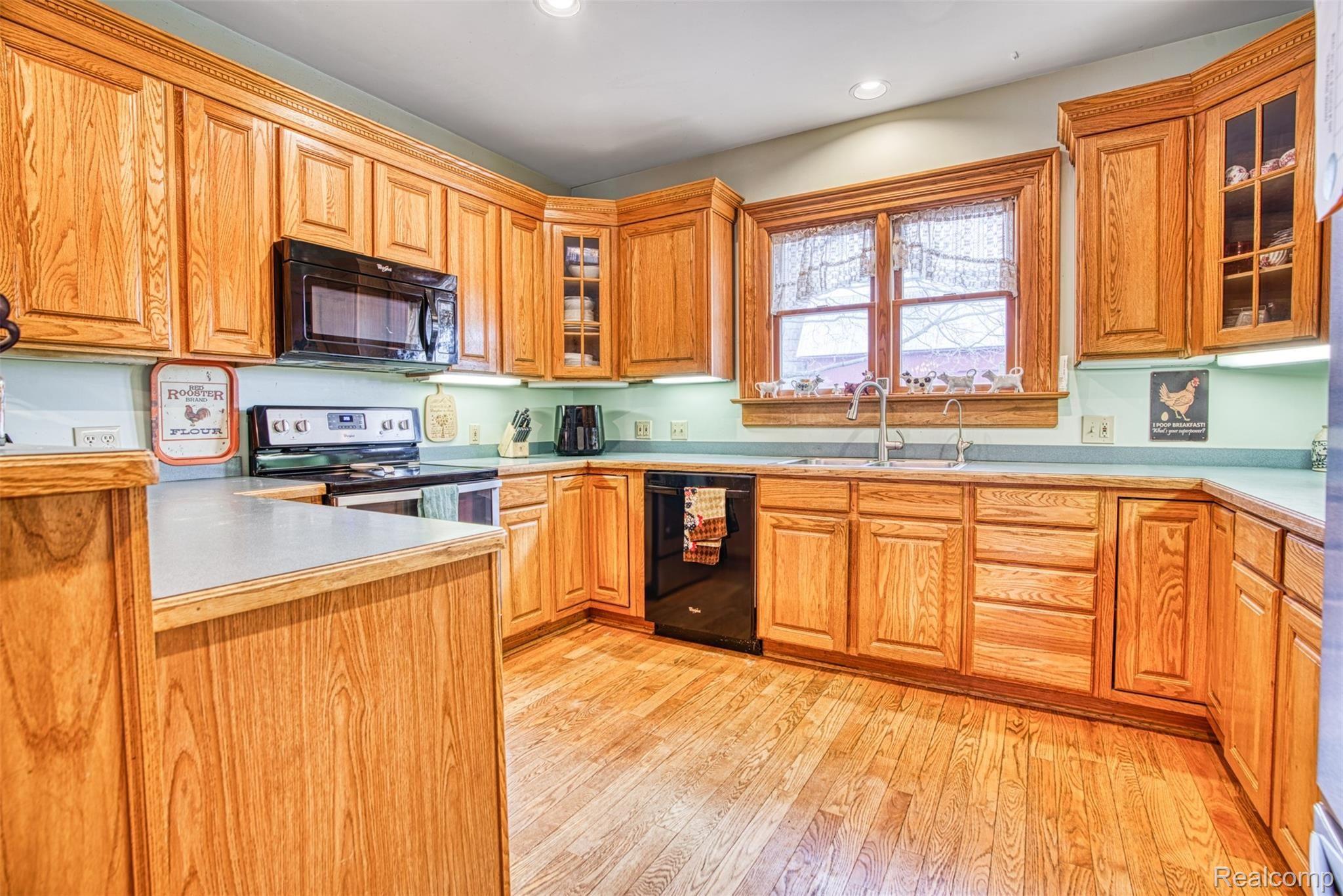 9503 Lahring Road Gaines, MI 48436 - Photo 16 of 78 PLENTY OF CABINET SPACE