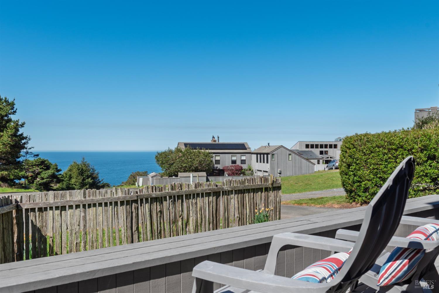 135 Larkspur Close The Sea Ranch, CA 95497 - Photo 3 of 37