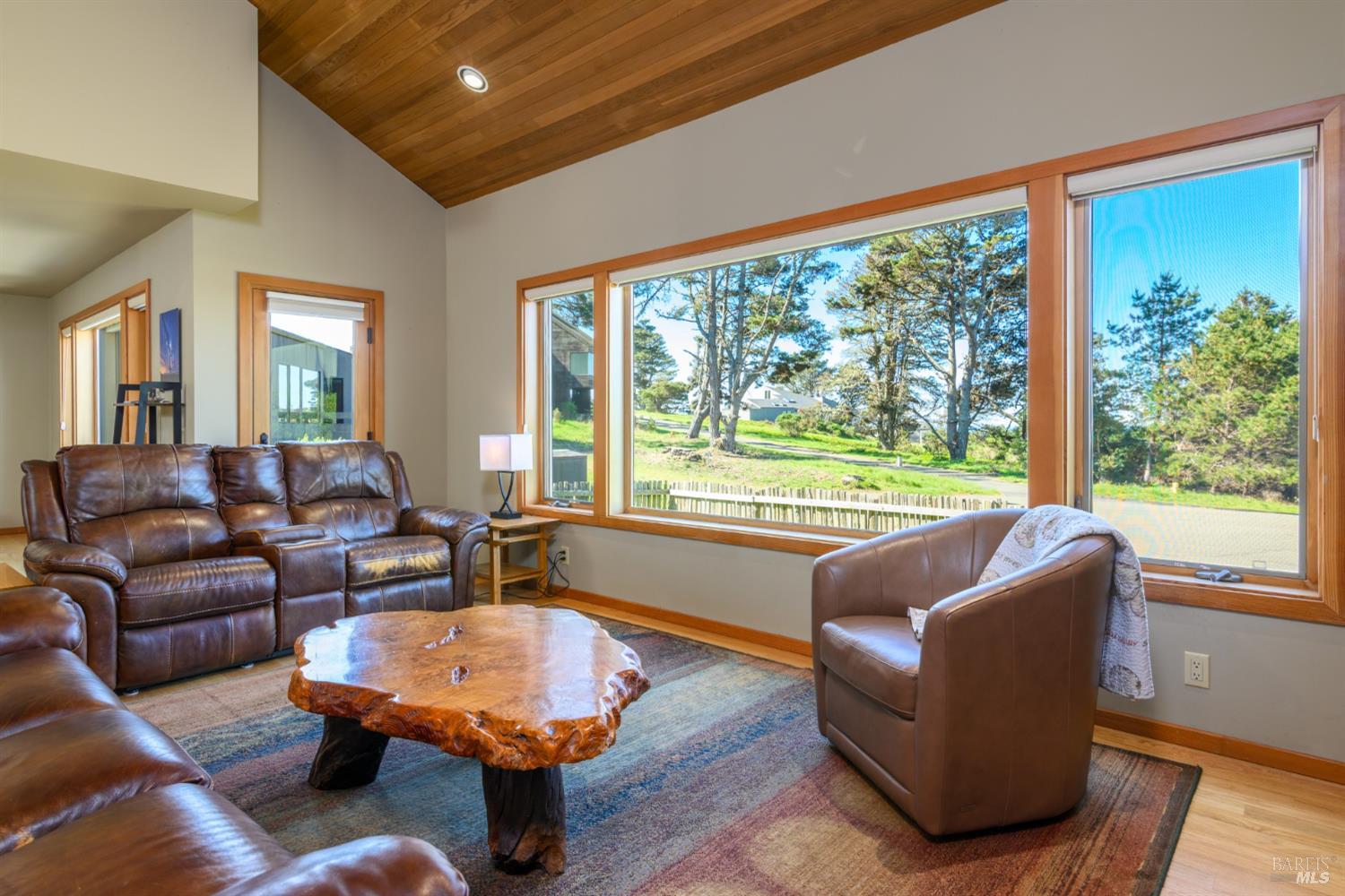 135 Larkspur Close The Sea Ranch, CA 95497 - Photo 8 of 37