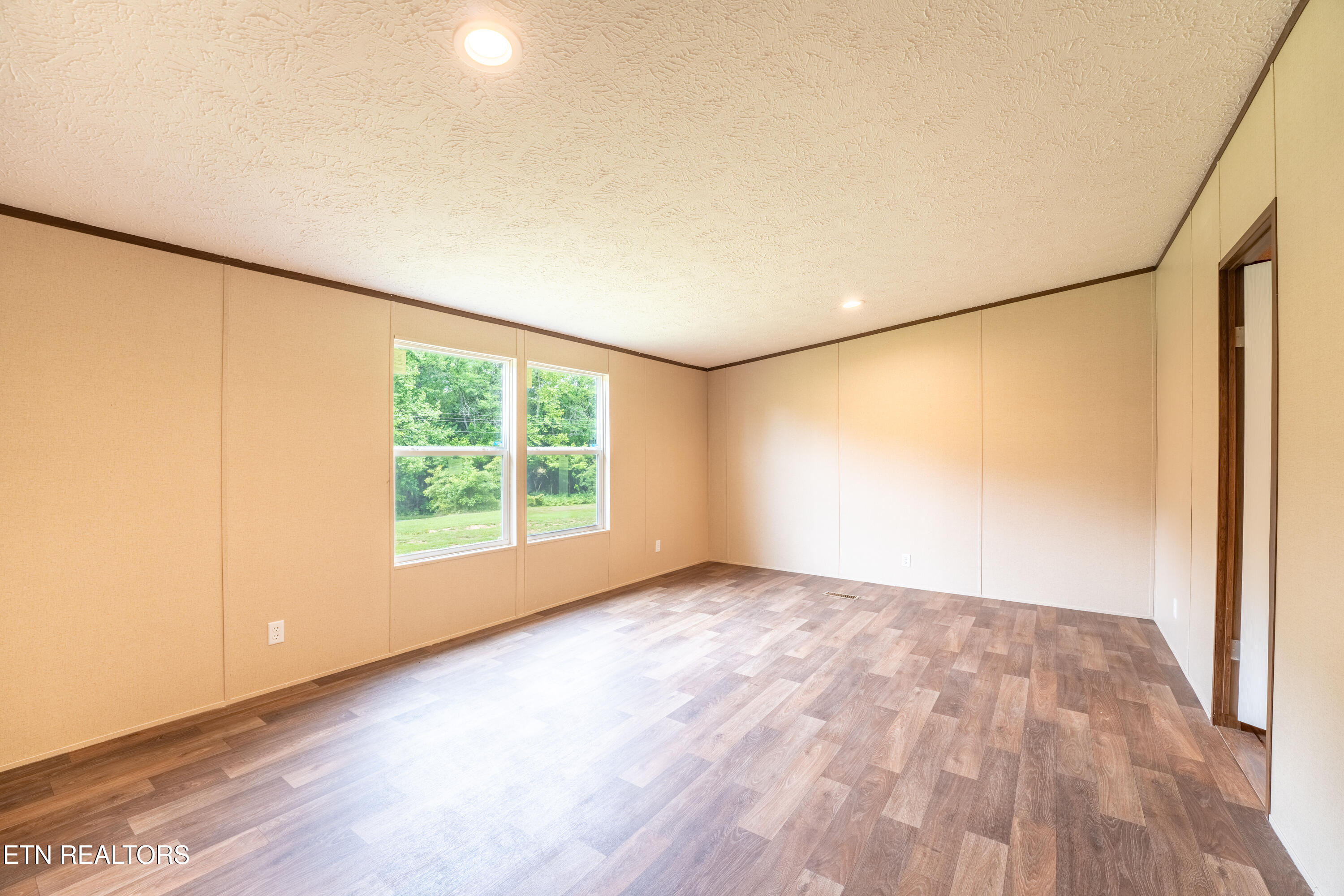 1587 Sweetwater Road Philadelphia, TN 37846 - Photo 16 of 46 14