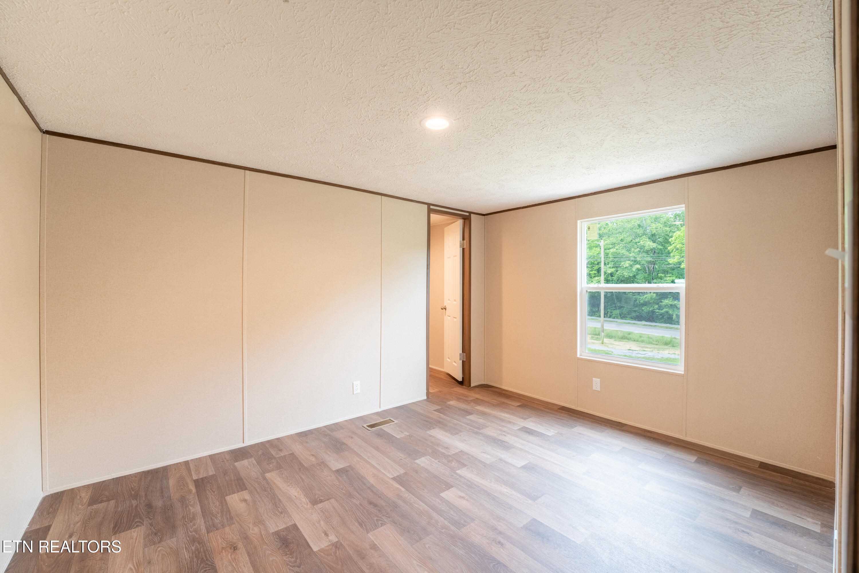 1587 Sweetwater Road Philadelphia, TN 37846 - Photo 21 of 46 19