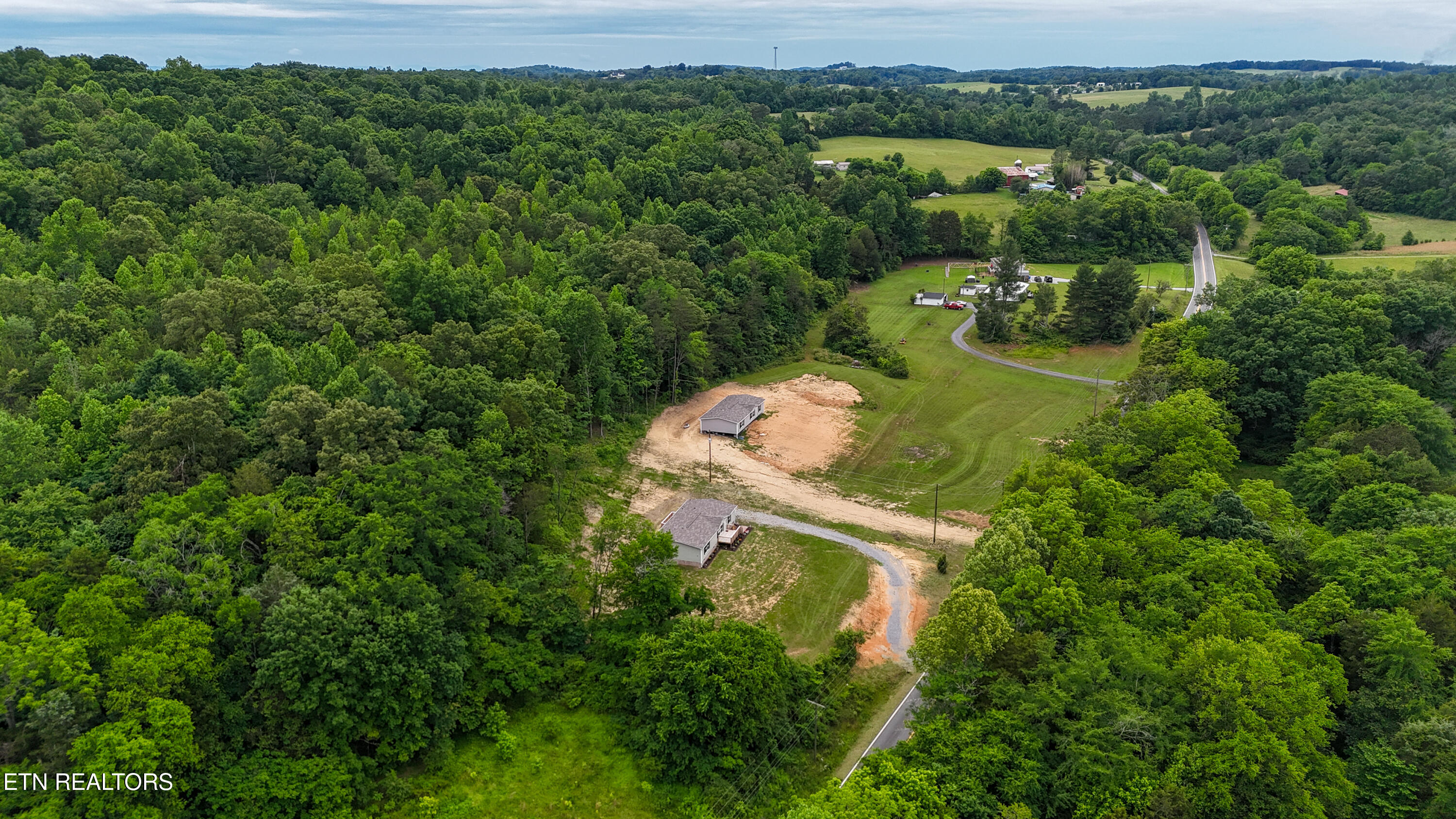 1587 Sweetwater Road Philadelphia, TN 37846 - Photo 39 of 46 37
