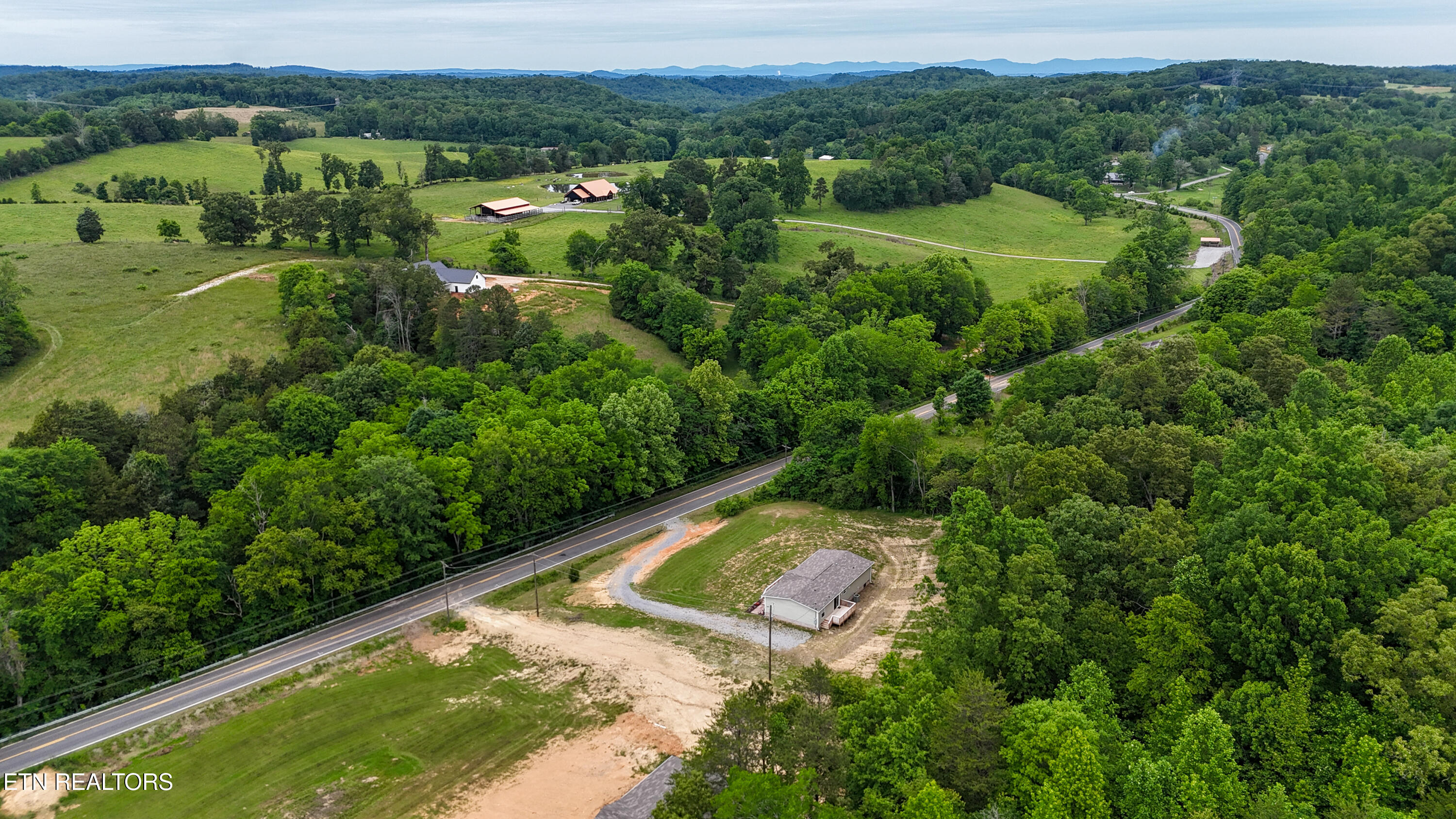 1587 Sweetwater Road Philadelphia, TN 37846 - Photo 41 of 46 39