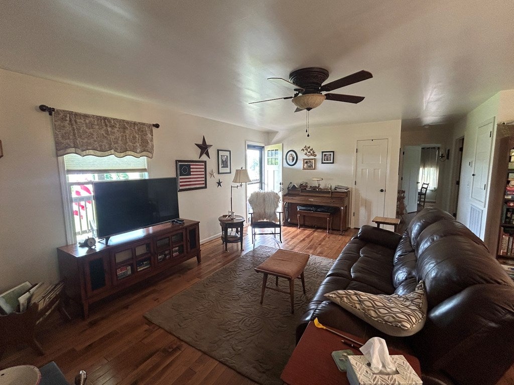 3950 Boyd Road Draper, VA 24324 - Photo 13 of 50 Gallery Image 13