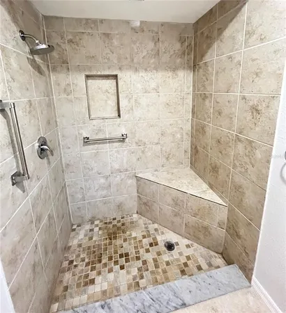 $845,000 | 6 Robinwood Drive, Longwood, FL 32779