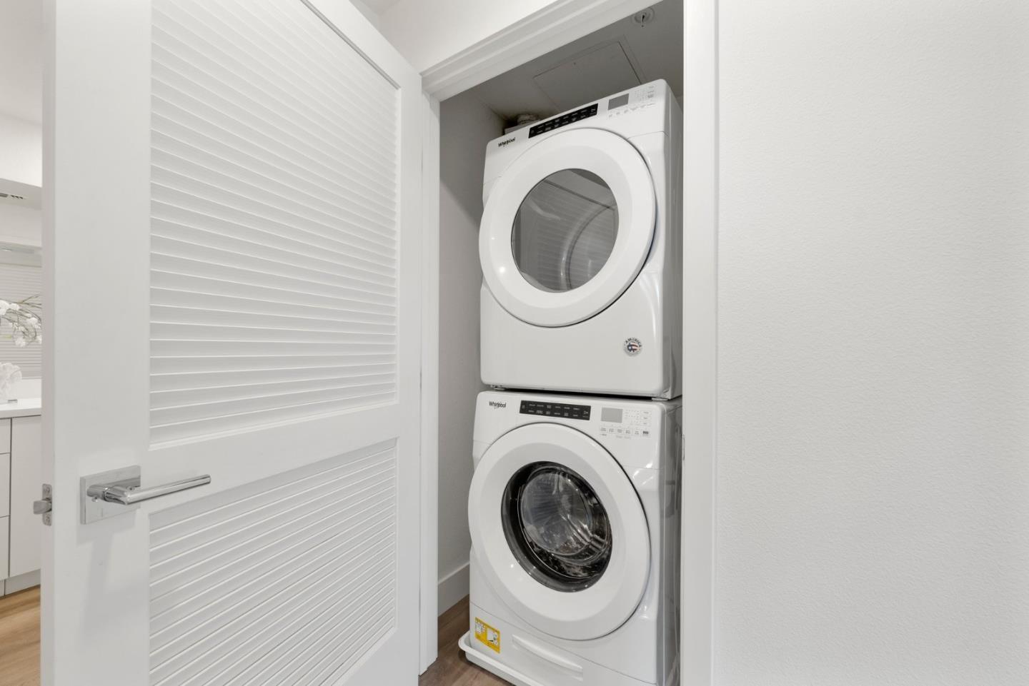 3578 Rambla Place, Unit 311 Santa Clara, CA 95051 - Photo 21 of 48 a utility room with dryer and washer