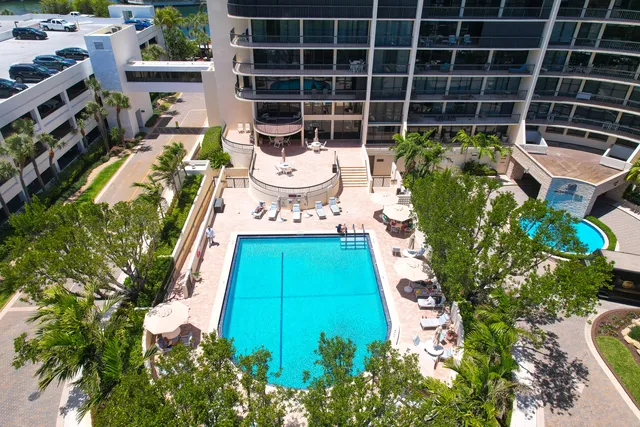 $1,290,000 | 4740 South Ocean Boulevard, Unit 511, Highland Beach, FL 33487