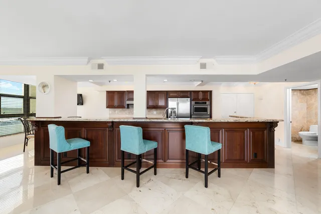 $1,290,000 | 4740 South Ocean Boulevard, Unit 511, Highland Beach, FL 33487