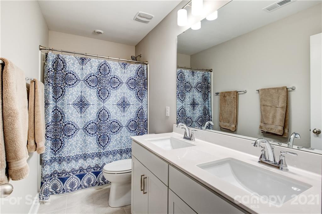 808 Flatwater Court Fort Mill, SC 29708 - Photo 27 of 46 Gallery Image 27
