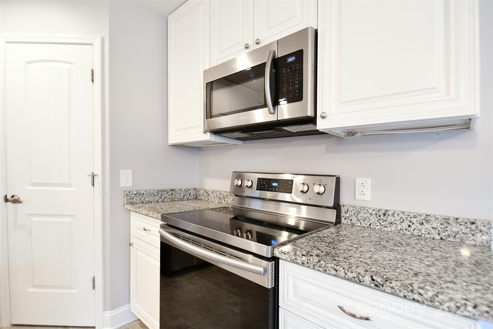 2526 Moose Road Kannapolis, NC 28083 - Photo 7 of 31 Gallery Image 7