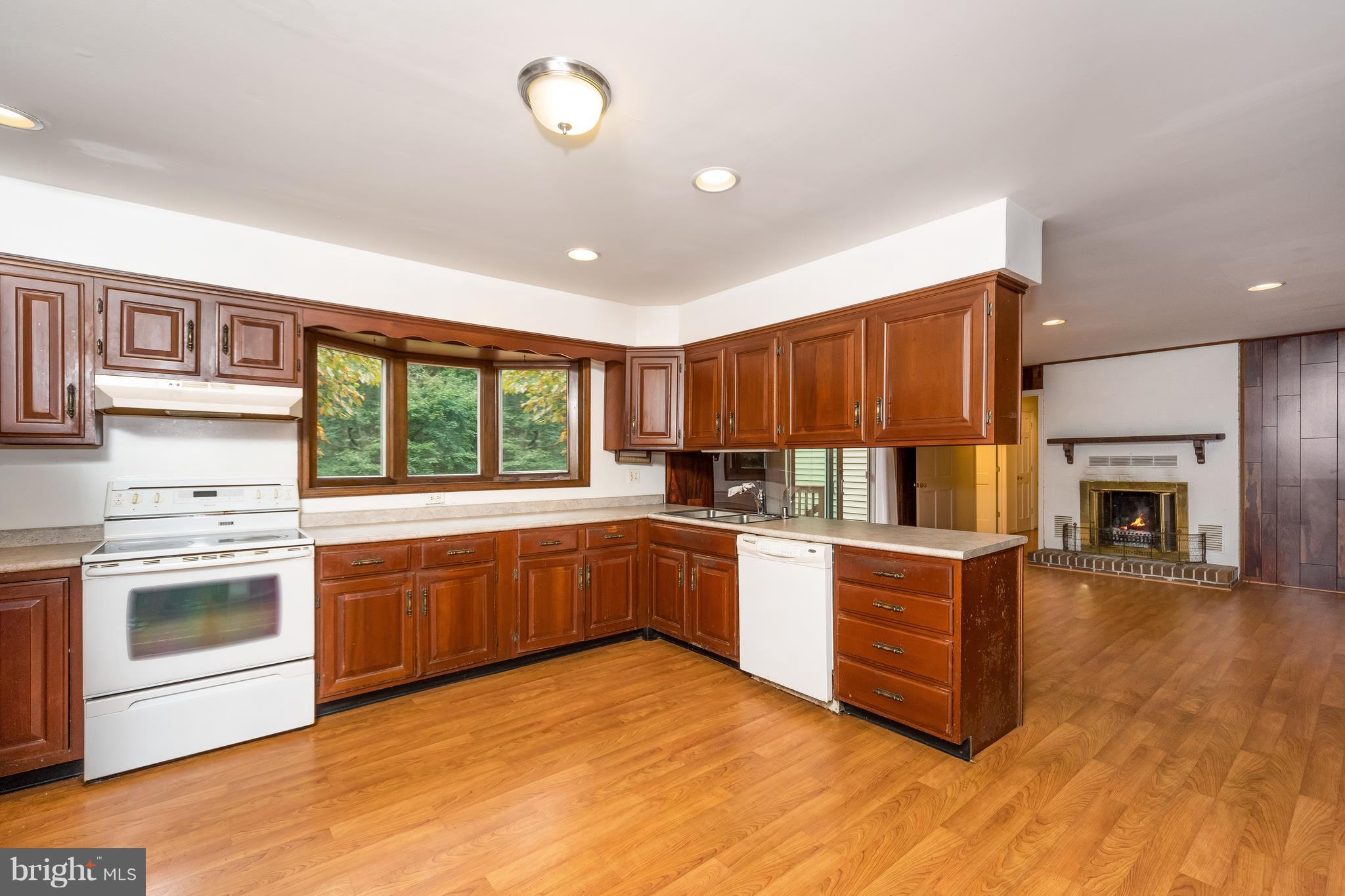 13500 Fork Road Baldwin, MD 21013 - Photo 9 of 29 Kitchen