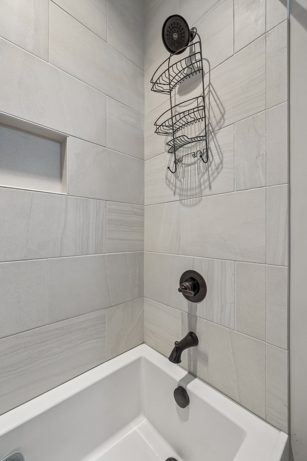 20 Sycamore Ridge West Burns, TN 37029 - Photo 23 of 38 a bathroom with a shower