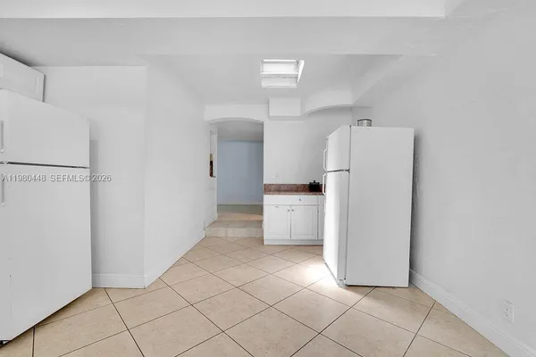 $3,800 | 2417 Pierce Street, Hollywood, FL 33020